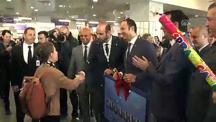 Üsküp Havalimanı'nın bu yılki iki milyonuncu yolcusuna sürpriz karşılama - ÜSKÜP