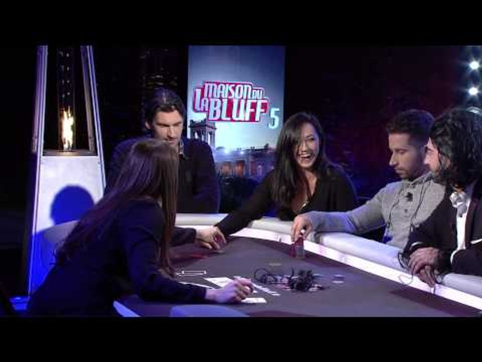 Table des professeurs - La Maison du Bluff 5