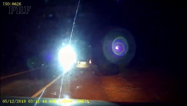 PRF divulga vídeo de apreensão de drogas na madrugada