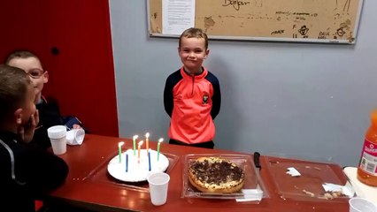 Eliott a soufflé ses bougies après l'entrainement