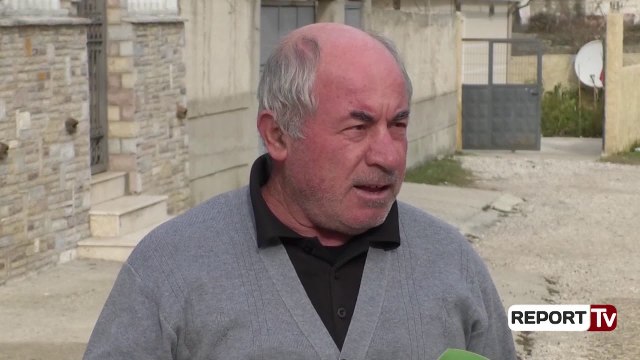 Vetëm 8 km larg qytetit të Vlorës, fshati Kërkovë prej vitesh pa rrugë dhe pa ujë të pijshëm