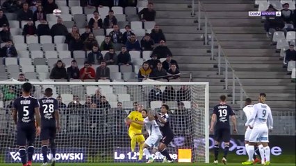 Neven Subotic terrible head injury against Bordeaux!