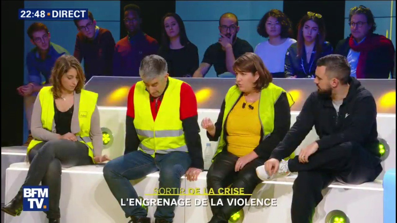 "Dès qu'on propose une chose pour nous aider vous nous dites que ce n'est pas possible. Donc on ne lâchera pas" dit une gilet jaune