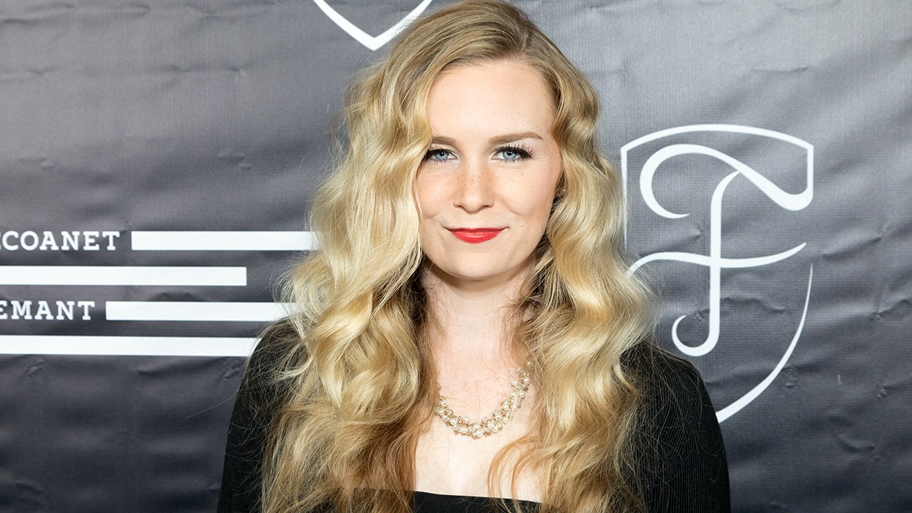 The Old Hollywood Wave Reinvented