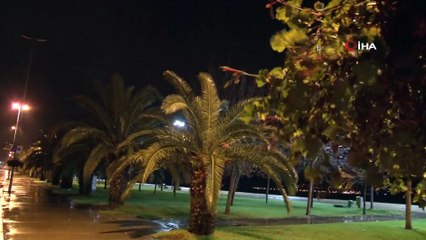 İstanbul’da şiddetli fırtına gece boyunca devam etti