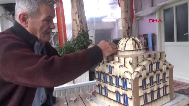 Aydın Kibrit Çöplerinden Yaptığı Cami Maketleri İlgi Çekti