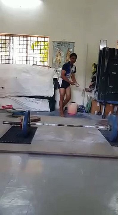 Weight lifting with our ARTV personal trainer!