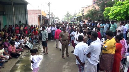 அம்மா உணவகத்தை இடிக்க சென்ற மாநகராட்சி அதிகாரிகளுக்கு கிடைத்த அதிர்ச்சி!-வீடியோ