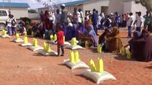 Deniz Feneri'nden Somalili Mültecilere Yardım - Dernek, Kıtlık Yüzünden Göç Edenlerin Oluşturduğu...