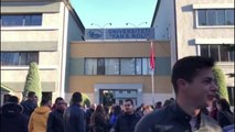 Pa Koment - Tarifat e provimeve të bartura, studentët protestojnë edhe në Korçë