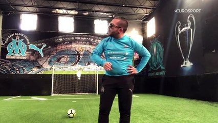 Depuis Miami Beach, Bengous montre à Mitroglou et Germain comment on marque des buts
