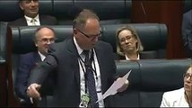 Avustralyalı milletvekilinden meslektaşlarına şarkılı 'mesaj'