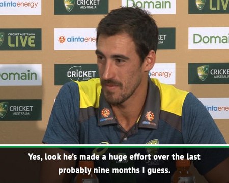 Starc hails Khawaja after spectacular catch to remove Kohli