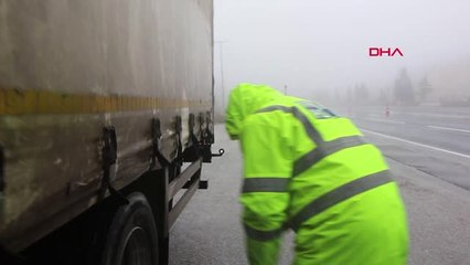 Tải video: Bolu Dağı'nda Kış Lastiği Denetimi