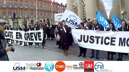 Enterrement du Tribunal d'instance - Intersyndicale Justice