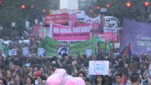 Polémica absolución lleva a las mujeres de Argentina a una nueva protesta (C)