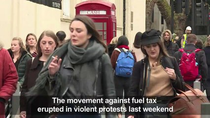 British react to the yellow vest movement in France