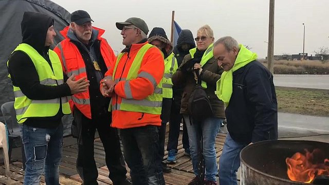 Кто такие жёлтые жилеты ?