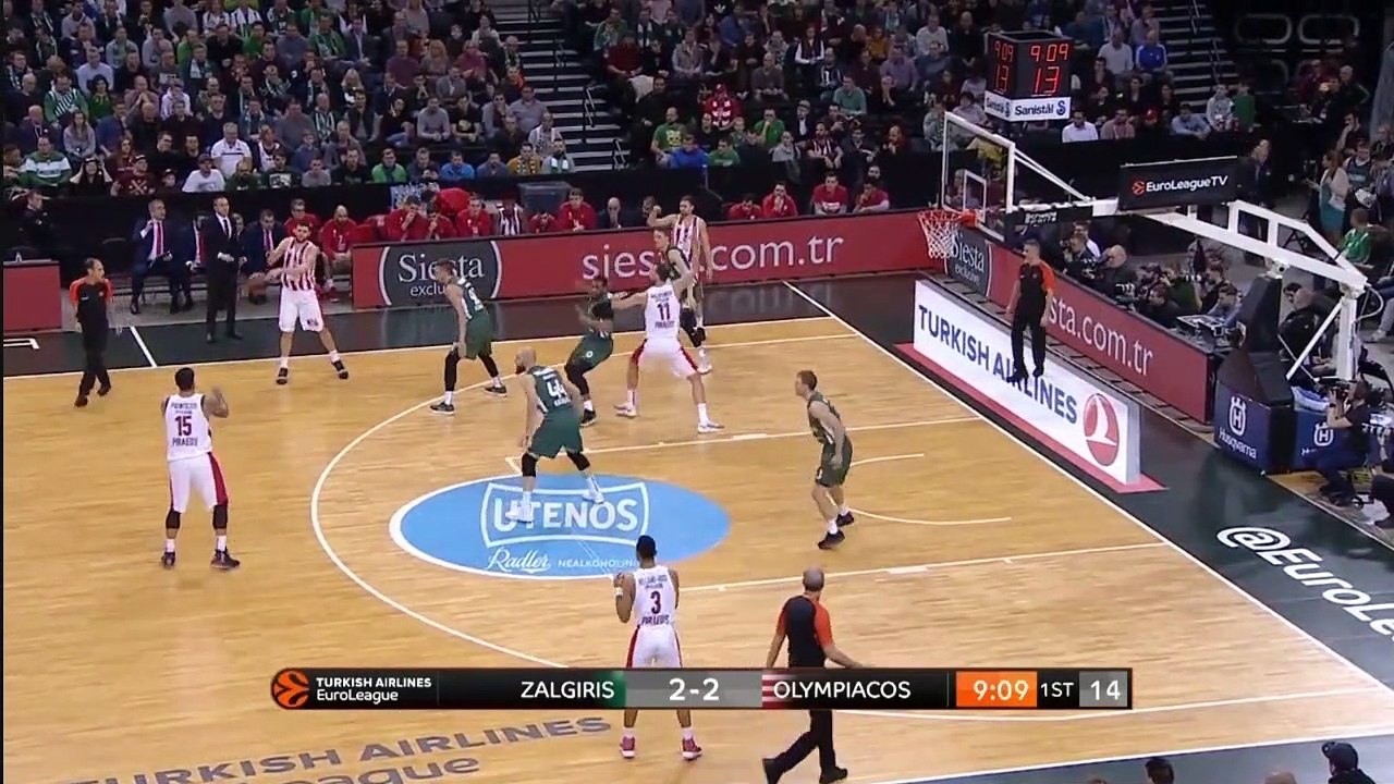 Georgios Printezis 4/4 threes