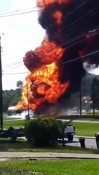 Camión cisterna se prendió fuego