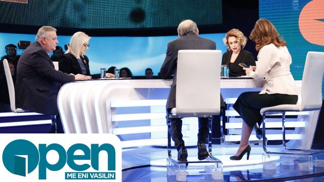Open - Protesta e studentëve, Tupja Nikollës: Jep dorëheqjen, ministrja: Skam bërë asnjë gabim