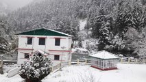 Uttarkashi, Manali drape in white blanket, Watch Beautiful Video | OneIndia News