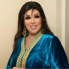 شاب يرفض تقبيل فيفي عبده ويضعها في موقف محرج على الهواء بكلماته!