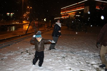 Ankara'da Mevsimin İlk Karı Yağdı