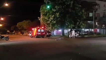 Fusion e Strada batem em cruzamento no Centro