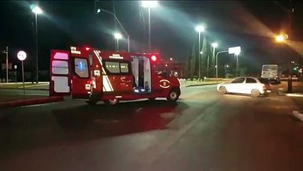 Idosa fica ferida em colisão de trânsito na Av. Brasil