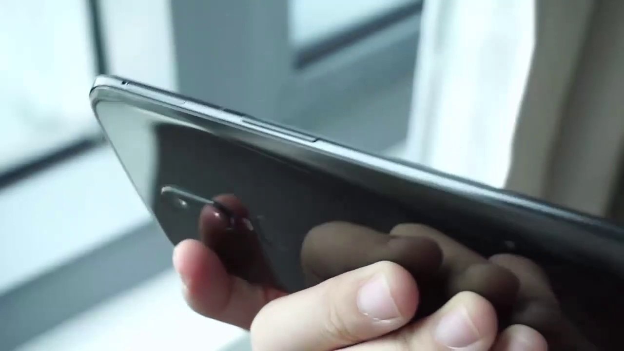 Top 10 Best Smart Phones In The World in Urdu