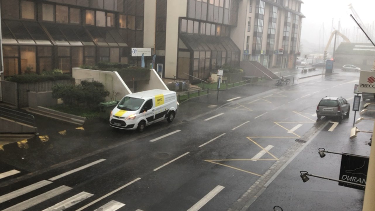 Mauvais temps: pluie et vent violent
