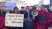 Ora News - Bashkohuni me ne! Protesta e studentëve përhapet në të gjithë Shqipërinë