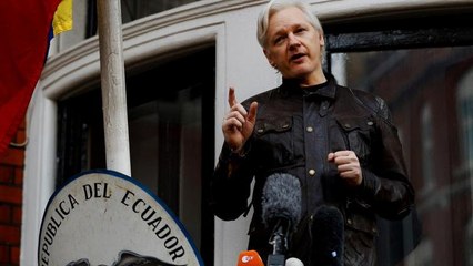 Equador garante que Julian Assange pode abandonar embaixada