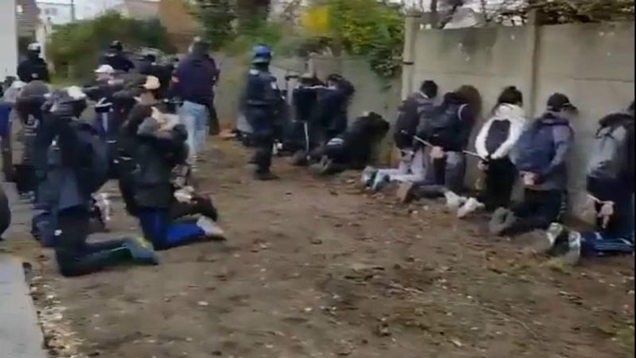 Schülerproteste: Bilder über Polizeieinsatz schockieren Frankreich