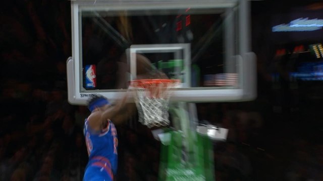 Robinson finishes big alley-oop dunk for Knicks