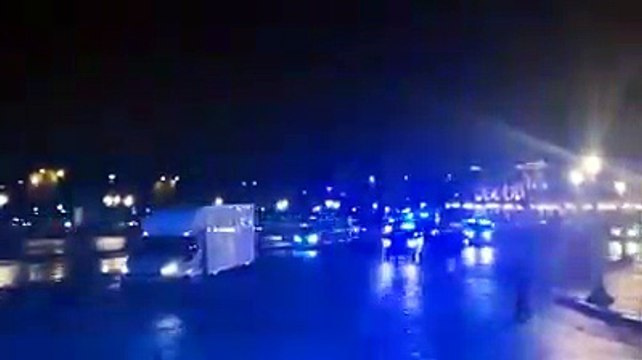 La Manifestation des centaines des ambulanciers à Paris