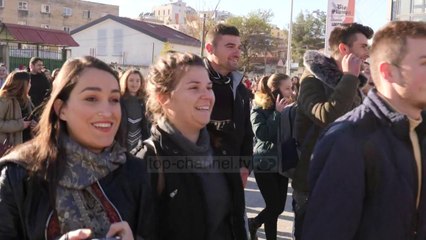 Protesta e studentëve në Elbasan - Top Channel Albania - News - Lajme