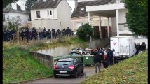 Mantes-la-Jolie : 146 lycéens agenouillés, menottés et arrêtés