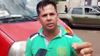 Clio e carro-forte batem na Rua Rio Grande do Sul