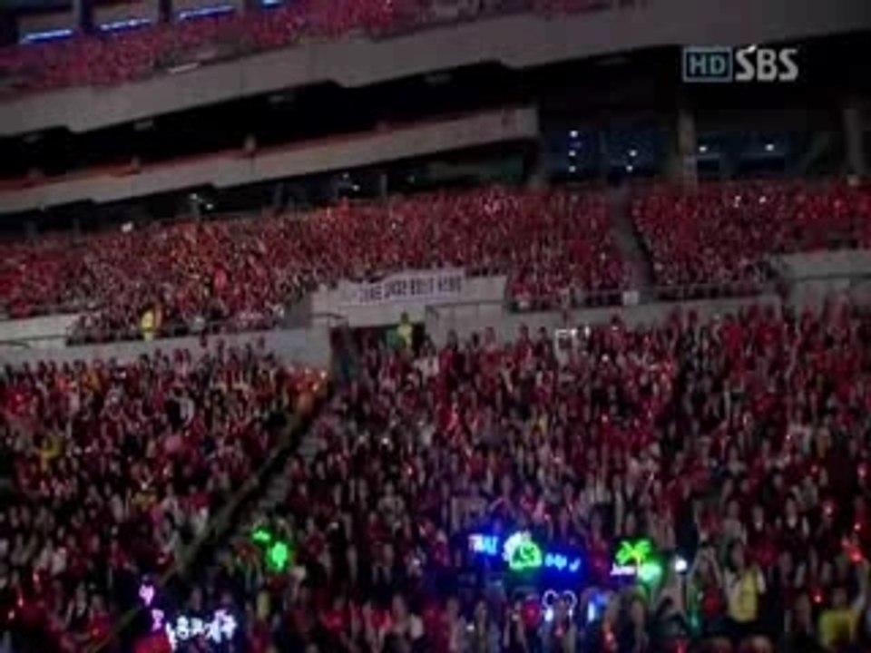 DBSK - Holding Back The Tears LIVE