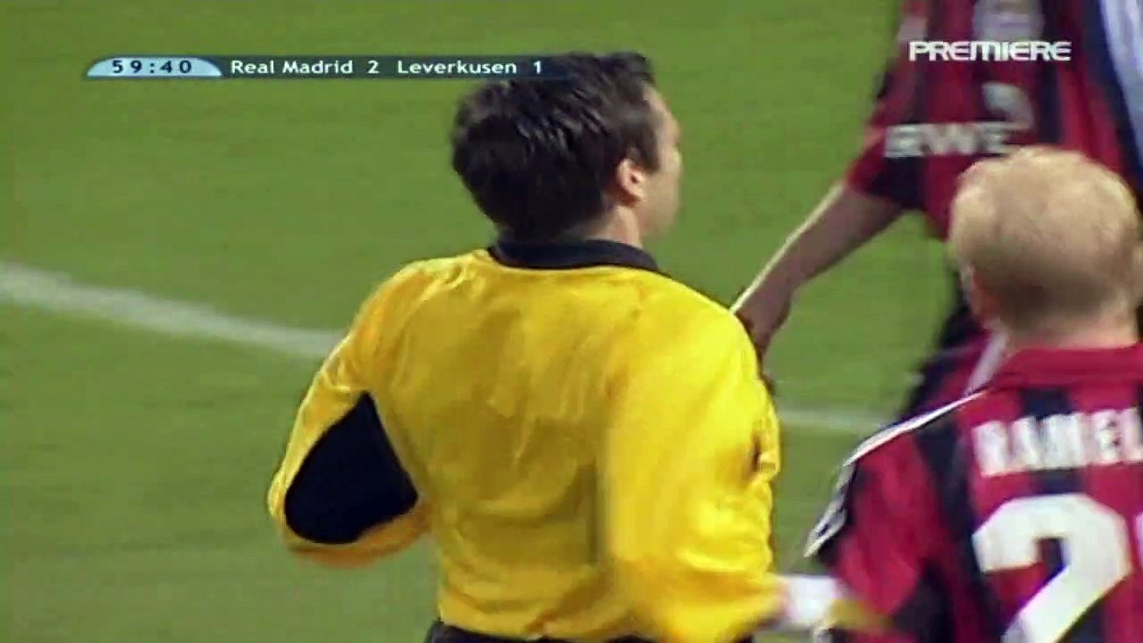 الشوط الثاني مباراة ريال مدريد و باير ليفركوزن 2-1 نهائي عصبة الابطال 2002