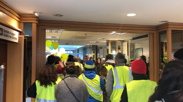 Les Gilets jaunes font irruption en ville