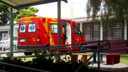 Ao escorregar criança se fere em escola municipal no Bairro Presidente