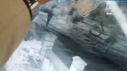 Camını Kırdıkları Araçtaki 15 Bin TL'lik İnşaat Malzemesini Çaldılar... O Anlar Kamerada