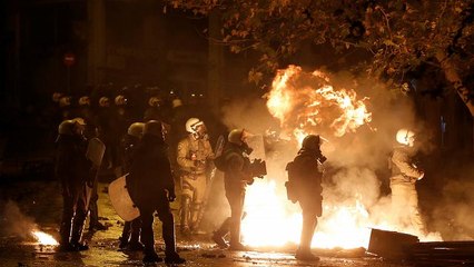 Hatalmas pusztítást hagytak maguk után a zavargók Athénban