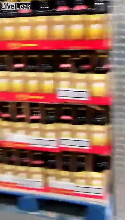 Supermarché : des ours en peluche ivres dans les rayons