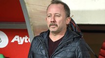 Sergen Yalçın, Son Dakikada Gol Kaçıran Oyuncusunu Eleştirdi: Ben Vursam Beşiktaş Santra Yapıyordu