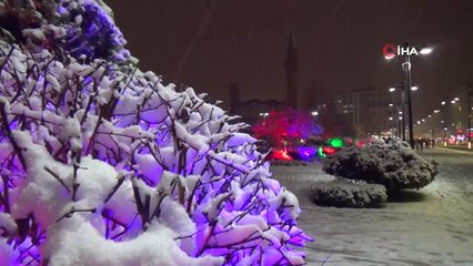 Sivas'ta Kar Yağışı Etkili Oluyor