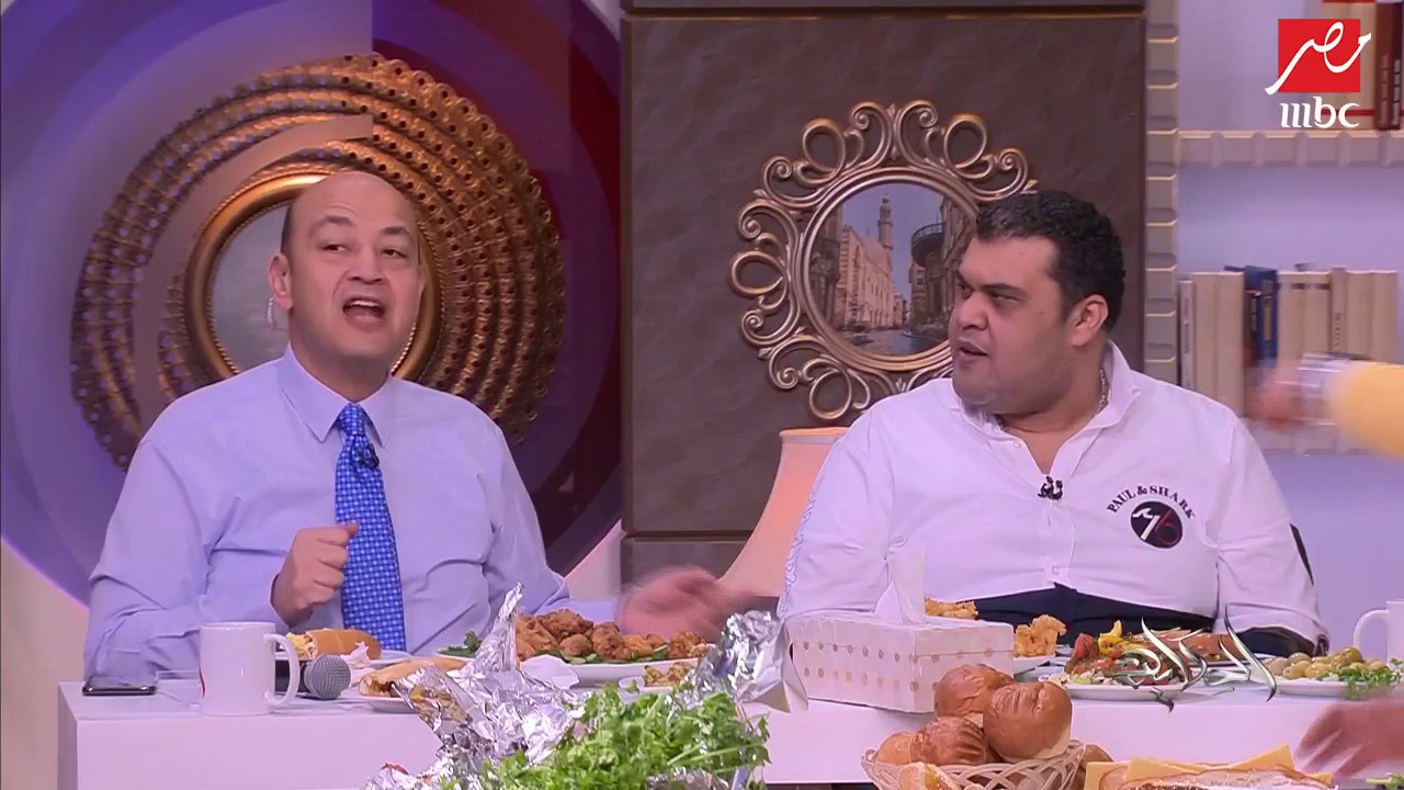 عمرو أديب يروي قصة بيعه كتاب سلاح تلميذ من اجل ساندوتش بيض بالبسطرمة